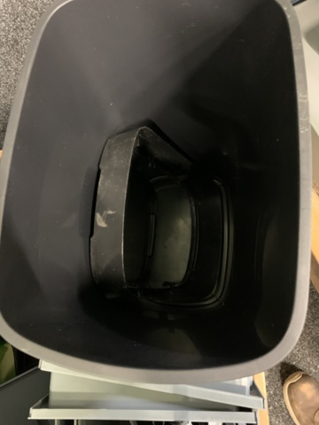 1014679-10 Assortment of dustbins & sorting bins