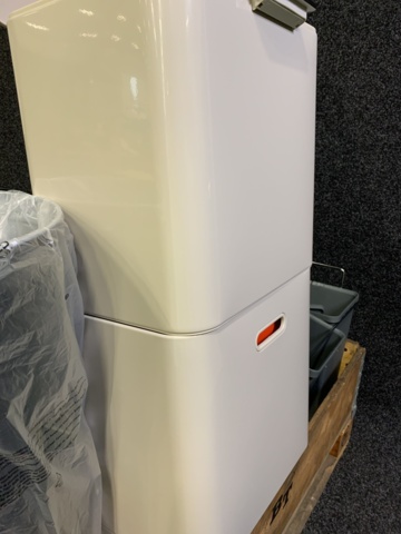 1014679-12 Assortment of dustbins & sorting bins