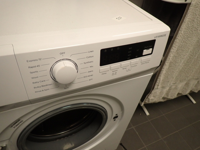 1014706-4 Washing machine Logic L814WM20E