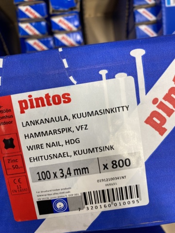 1014721-8 Hammer nails, diving nails & cardboard banded comb nails from Pintos
