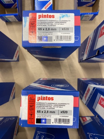 1014721-23 Hammer nails, diving nails & cardboard banded comb nails from Pintos