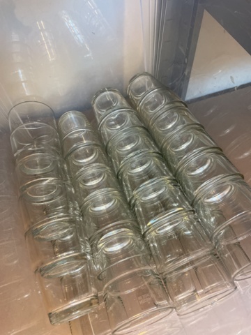 998455-13 Kitchen utensils, crockery, canteens, glasses, cutlery, etc.