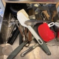 998455-53 Kitchen utensils, crockery, canteens, glasses, cutlery, etc.