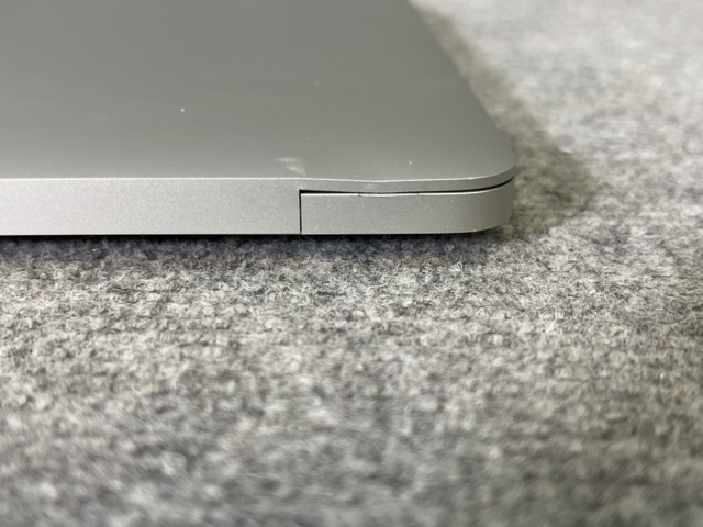 962814-12 MacBook Air (Retina, 13-inch, 2020)