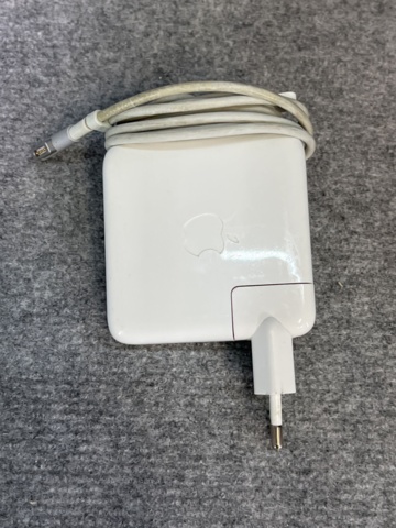 962815-14 Older MacBook Pro and printer Lexmark