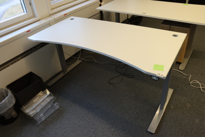 931199-1 Raised/retractable desk 160x80