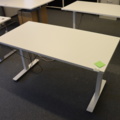 931200-1 Raised/retractable desk 140x70