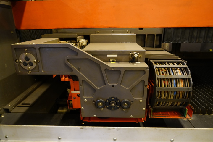 1014414-24 Laserskärmaskin Bystronic Byspeed 3015 + Bylaser 4400