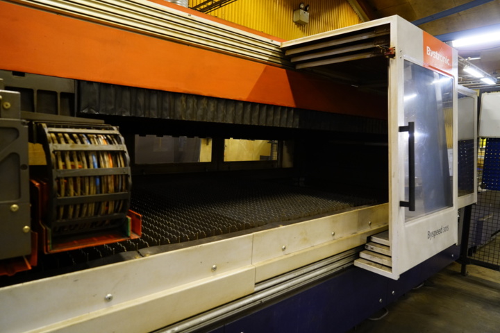 1014414-25 Laserskärmaskin Bystronic Byspeed 3015 + Bylaser 4400