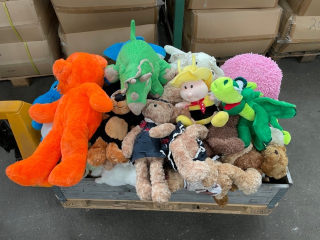 1015885-8 256 mixed teddy bears