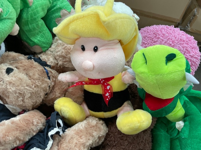 1015885-2 256 mixed teddy bears