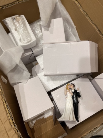 990156-15 Cake-making accessories / Balloons, disposable products, etc