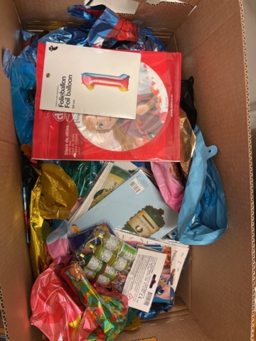 990156-20 Cake-making accessories / Balloons, disposable products, etc