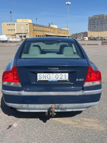 980442-4 Volvo S60 2.4 - 2001