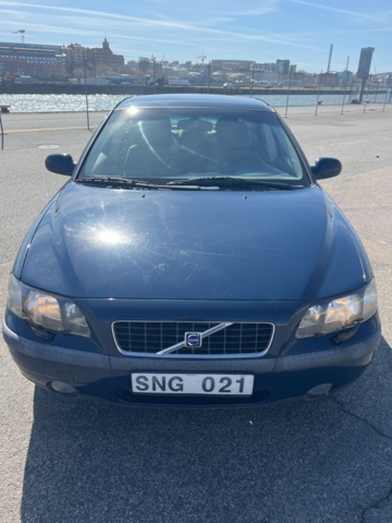 980442-8 Volvo S60 2.4 - 2001