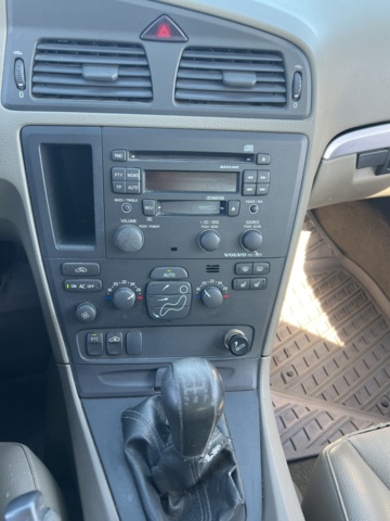980442-35 Volvo S60 2.4 - 2001