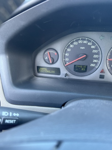 980442-38 Volvo S60 2.4 - 2001