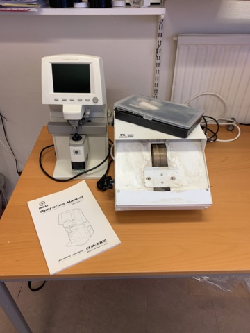 898982-1 Auto-Lensmeter and SEFO 123 hand grinder