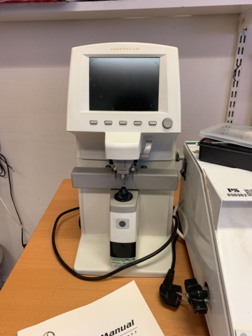 898982-2 Auto-Lensmeter and SEFO 123 hand grinder