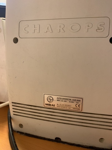 898982-4 Auto-Lensmeter and SEFO 123 hand grinder