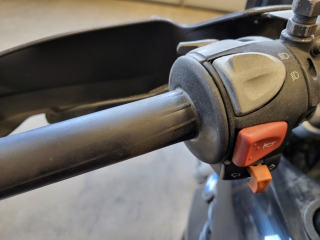 990935-18 BMW F 650 GS motorcycle