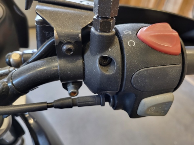 990935-19 BMW F 650 GS motorcycle