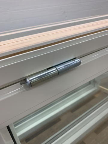 1016322-3 3 windows overhung Holsby windows, 12-9