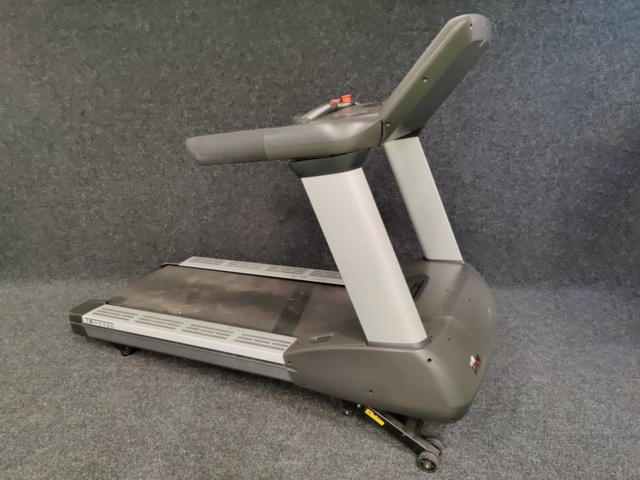 1007501-2 Treadmill STI Prestige TA-7720