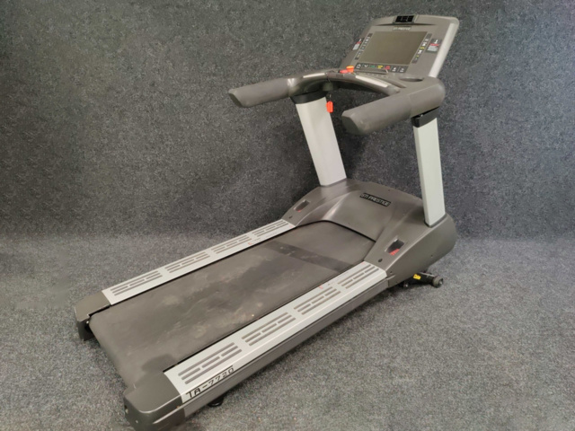 1007501-4 Treadmill STI Prestige TA-7720