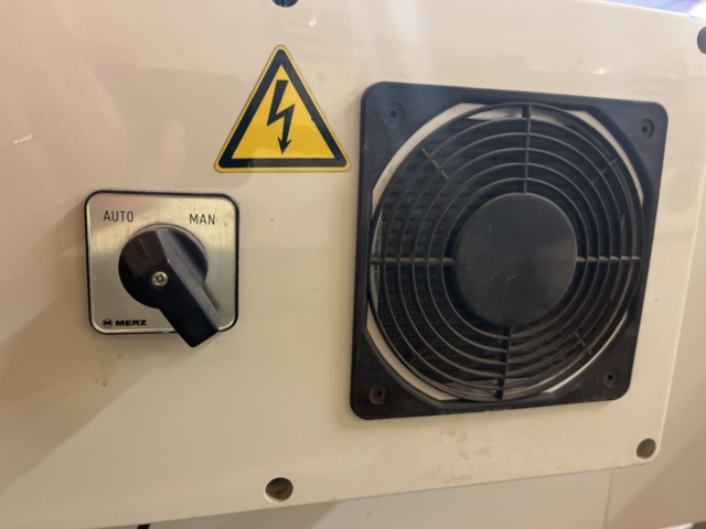 990162-10 Renz Super 500 Hand punch machine