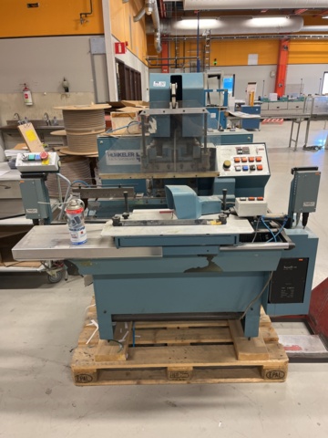 990157-1 JOS Hunkler RE-Mat 320 Register cutting / Index cutting machine