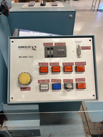 990157-22 JOS Hunkler RE-Mat 320 Register cutting / Index cutting machine