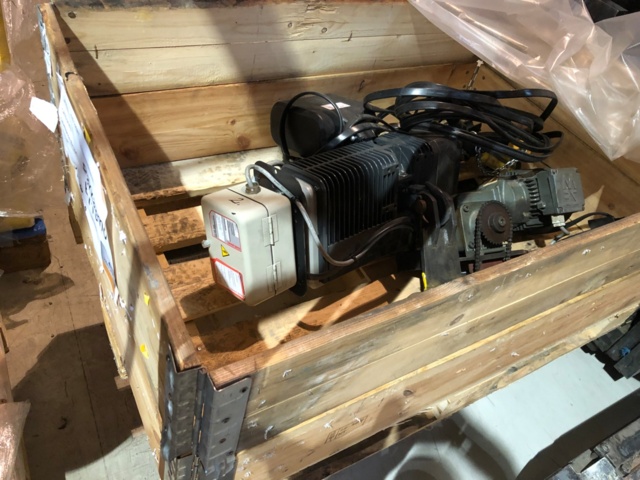 1016330-7 Puominosturi x 2 (250kg ja 125kg, myydään osiksi)