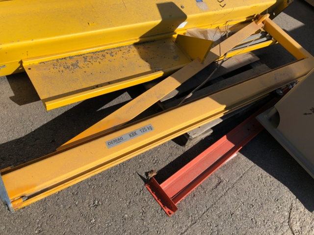 1016330-29 Puominosturi x 2 (250kg ja 125kg, myydään osiksi)