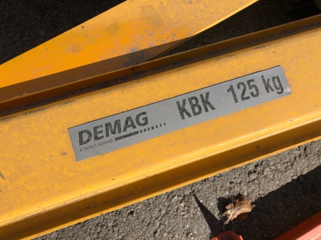 1016330-1 Puominosturi x 2 (250kg ja 125kg, myydään osiksi)