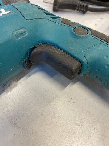 998466-3 Metal screwdriver/Screwdriver