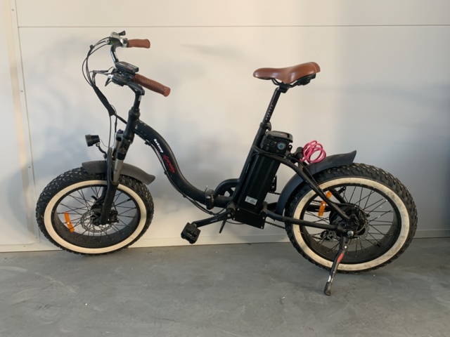 882170-2 GoCamp folding electric bike