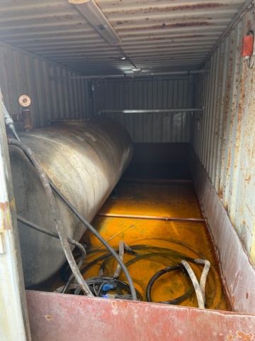 1016579-6 Dieseltank med pump & räkneverk - 20 fot container