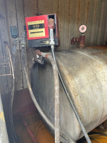 1016579-7 Dieseltank med pump & räkneverk - 20 fot container