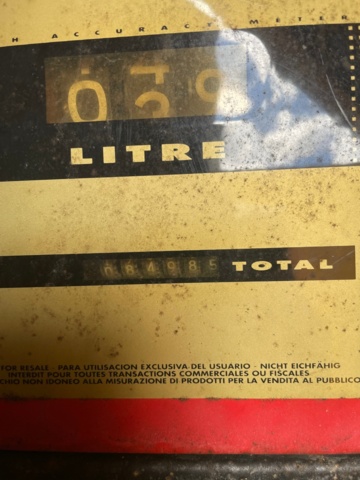 1016579-9 Dieseltank med pump & räkneverk - 20 fot container