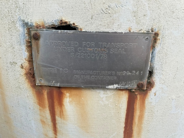 1016579-20 Dieseltank med pump & räkneverk - 20 fot container