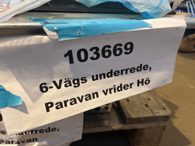 981004-5 Vridplatta för tillgänglighetsanpassning av bilstol