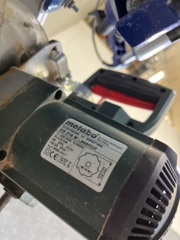 962838-14 Miter saw x3 Makita & Metabo