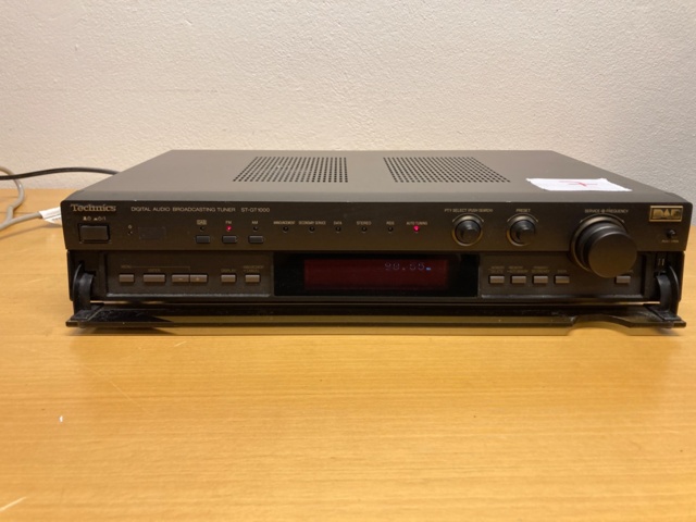 1016726-3 Technics GT-ST1000 Digital Audio Tuner