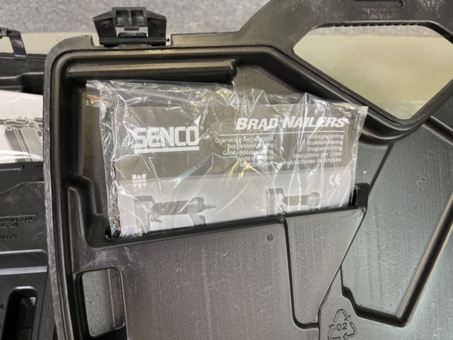 962840-10 Nail gun & staple gun, Senco FramePro 601 & S150LS