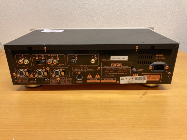 1016735-3 Fostex CR200 Compact Disc Recorder