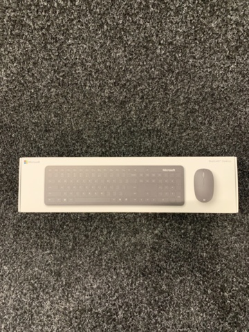 995018-2 Trådlöst tangentbord & mus Microsoft Bluetooth Desktop Bundle Svart