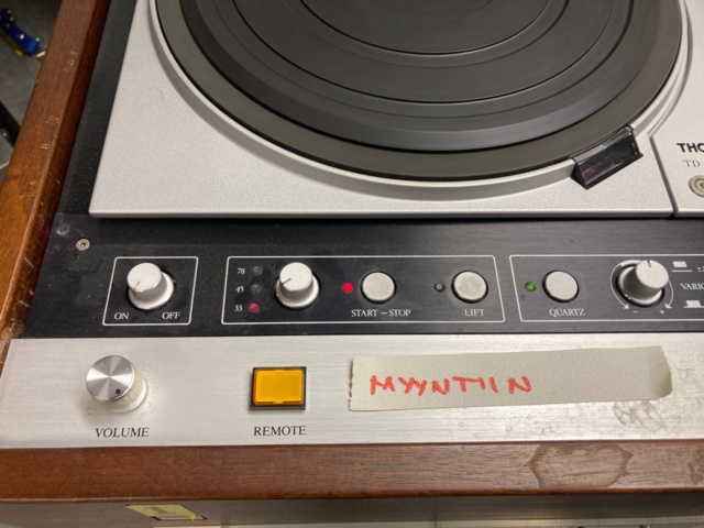 1016839-3 Thorens TD524 levysoitin