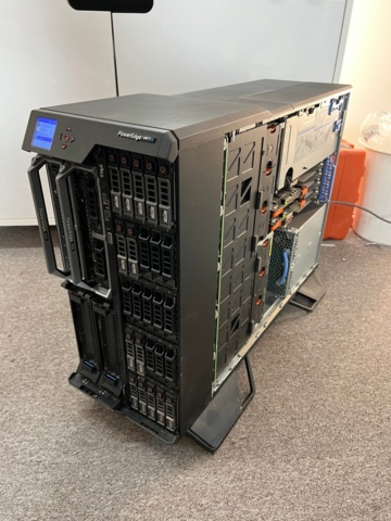 704121-1 Dell PowerEdge VRTX server M630 7x2.0TB 7x1.2TB