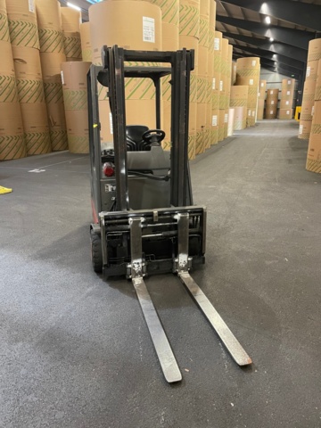 1017775-2 Counterweight tractor Linde E18 - 1999